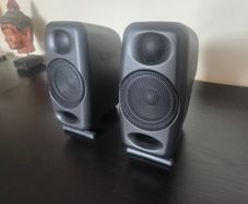 IK Multimedia iLoud Micro Monitors