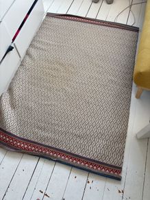 Patterned rug