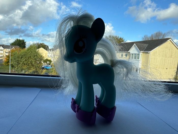 My Little Pony G4 Photo Finish about 6" Fashion Style Explore Equestria Used dirty Please look at the pictures