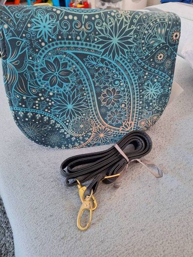 Women's handbags