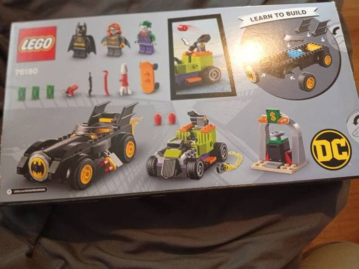 LEGO Batman 76180  Batmobile Chase