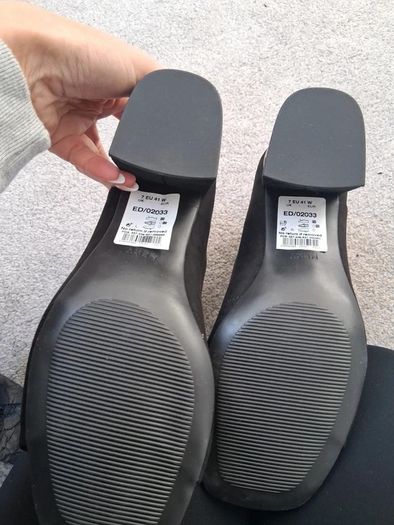 Stunning Black Brand New Never worn UK7 (EUR41) (Wide Fit) Hardware Shoe Boots From Next