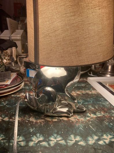 Rabbit shaped lamp