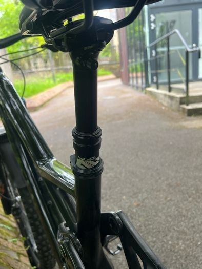 Mondraker Dune Carbon R
