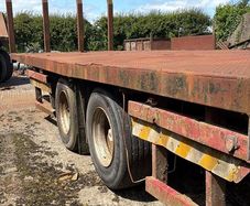 Bale trailer