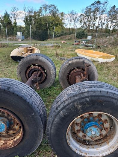 Trailer axles