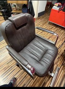 barber chair