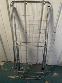 Clothes drying rack