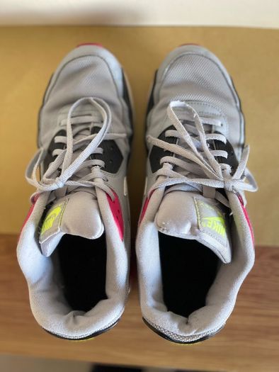 NIKE Airmax mens trainers size 10UK/44EU