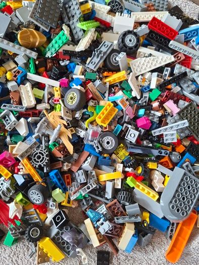 Lego Mixed Box - storage box included