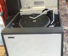 Hacker vintage Record Player GP42, Refurbished