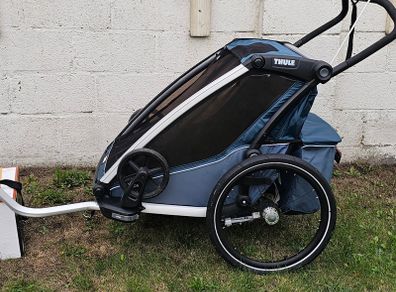 Thule Chariot Cross 2 - Double Bike Trailer & Stroller