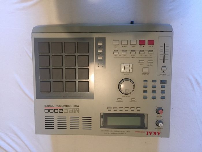 AKAI MPC 2000  // USB Emulator, 64mb Ram for parts