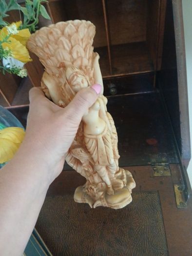 collectable heavy vase