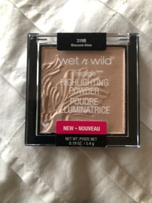 Laura Mercier face powder Reduced