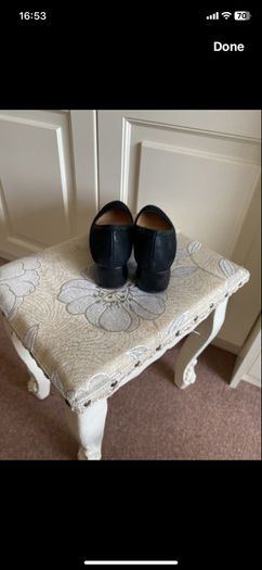 Clarks smart black shoes size 6.5 - v comfortable