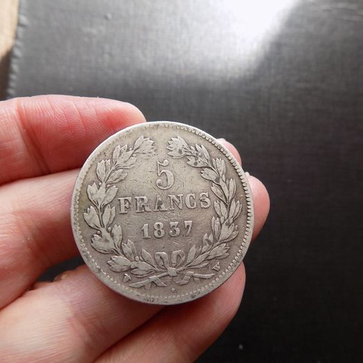 France 1837 W,5 francs.King Louis Philippe.90% silver.