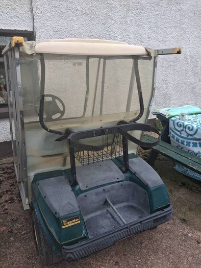 Golf Buggy with waterproof fixed cover