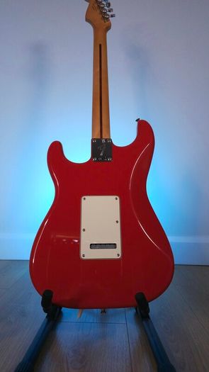 Fender Stratocaster Player Series, Fiesta Red