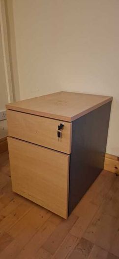 Shelving, office and home furniture