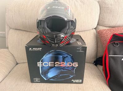 LS2 Advant X Carbon motorbike helmet