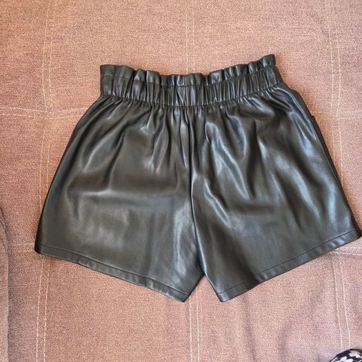 Black leather shorts, size 10