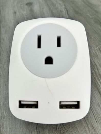Adapter - US to UK with 2 USB