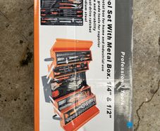 85pc Tool set with metal box