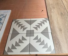 Joblot Pattern Tile To Clear 20cm x 20cm