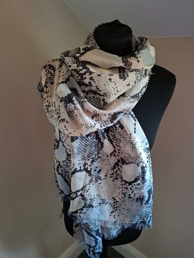 scarf