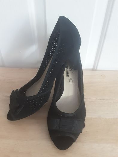 Shoes .. Size: 5 UK ..38 EU .. Signature  from Dunnes Stores now only 24.00euro