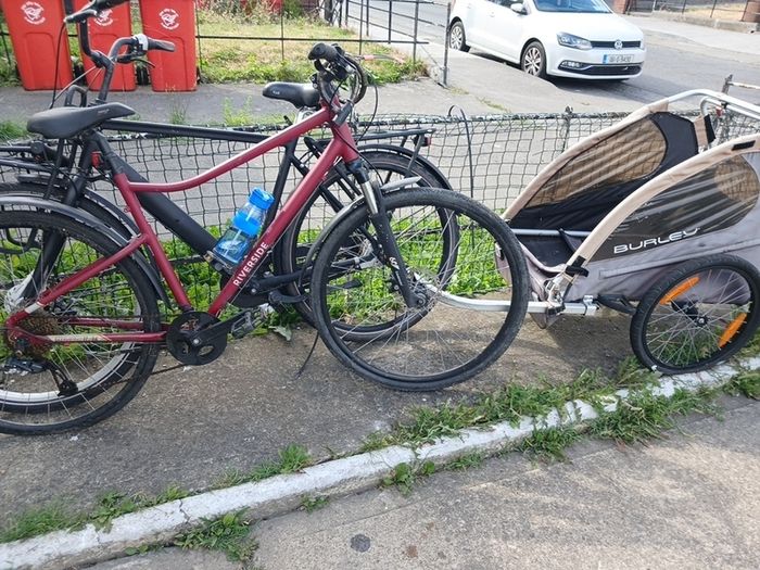 bike trailer and ladies bike