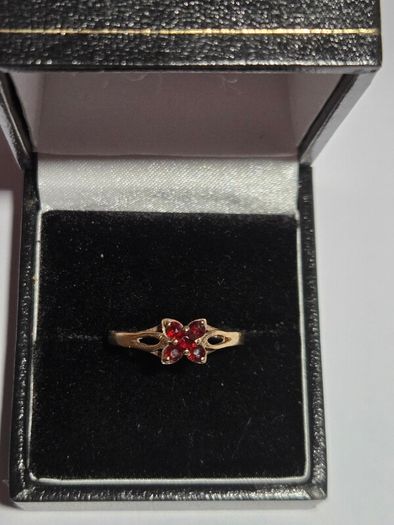 9ct Gold Rings