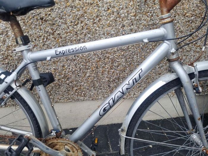 bike  giant needs fixing