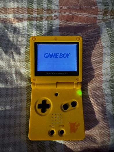Pokemon Gameboy advance + 6 Pokemon Games