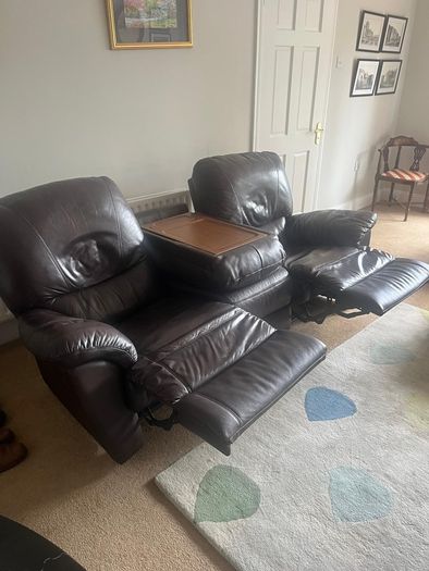 3 seat leather recliner couch