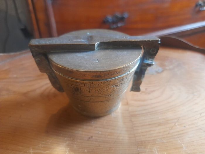 Antique Brass Nesting Weights