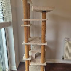 Large Sturdy Multi-Level Cat Tree / Scratching Post