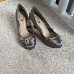 shoes medium heel
