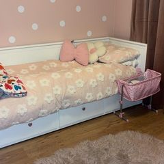 Bed DayBed Ikea Hemnes