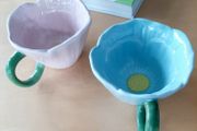 Set of floral mugs (2)