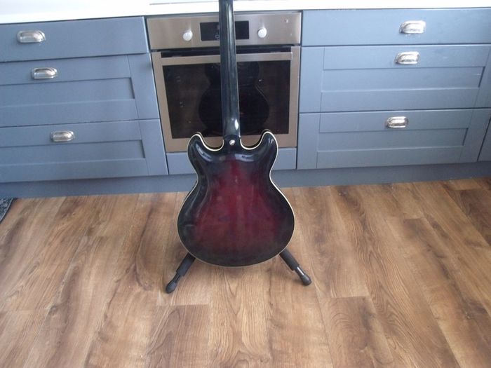 Yamaha SA 800 semi - acoustic "335" type guitar - Made in 1986