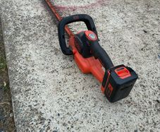 hedge cutter
