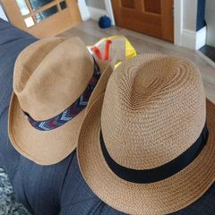 straw hat x 2