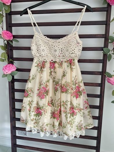 dress cream floral dress Christina v medium