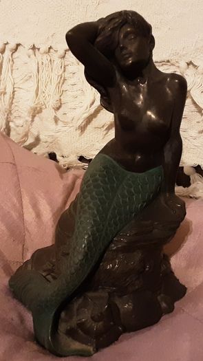 Nice mermaid figurine