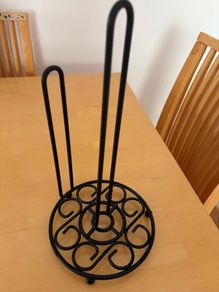 Kitchen roll holder