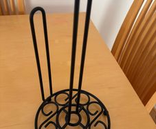 Kitchen roll holder