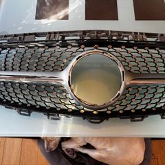 Mercedes Diamond Grill