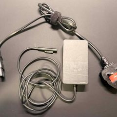 Microsoft Surface 65W Power Supply